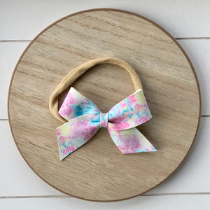 Ivy Bow - Eggciting Easter