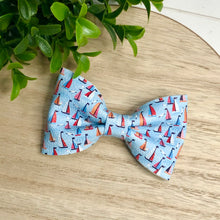 Load image into Gallery viewer, Bow Tie - Sailboats
